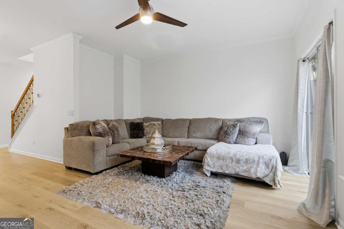2 bedroom, 2.5 bathroom, 1,326 sq ft townhouse for sale at 1428 Liberty Parkway, Atlanta, GA 30318 — photo 4