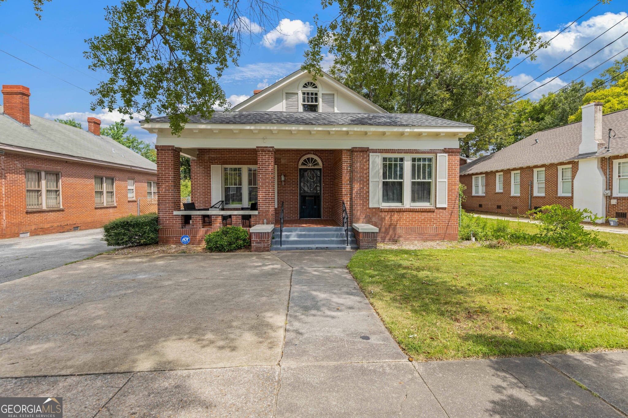 3 bedroom, 2 bathroom, 1,628 sq ft single family residence for sale at 1240 Peacock Avenue, Columbus, GA 31906 — photo 3