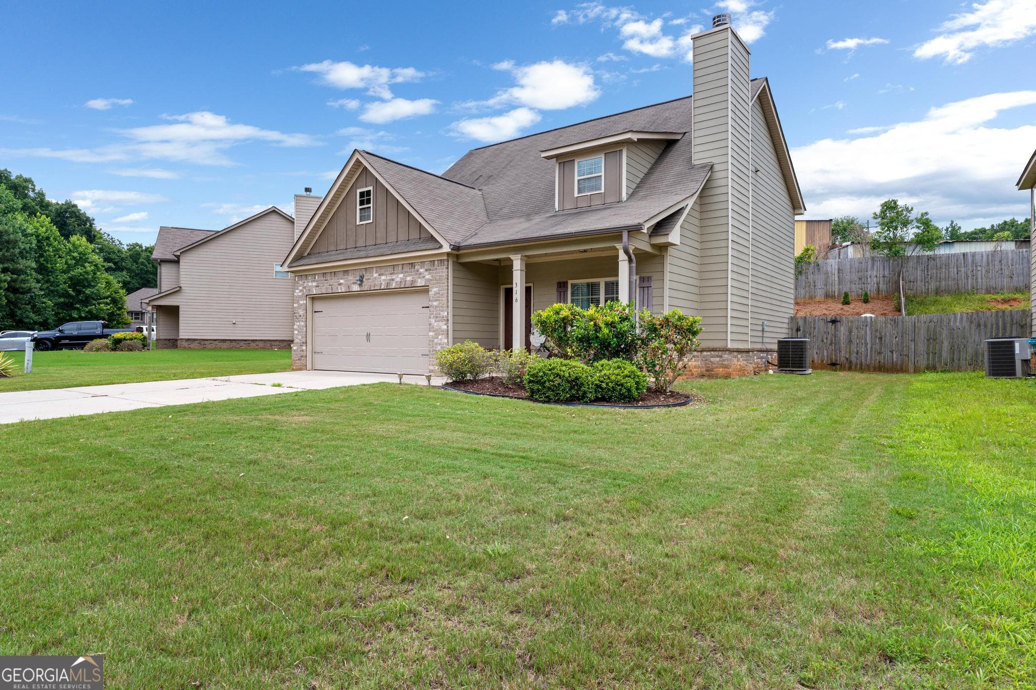 4 bedroom, 3 bathroom, 1,995 sq ft single family residence for sale at 316 Maddi Grace Court, Locust Grove, GA 30248 — photo 6