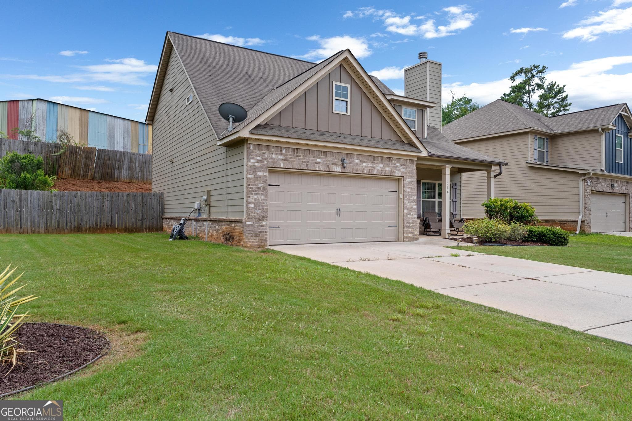 4 bedroom, 3 bathroom, 1,995 sq ft single family residence for sale at 316 Maddi Grace Court, Locust Grove, GA 30248 — photo 5