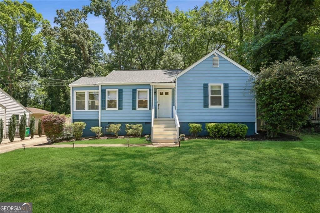 2 bedroom, 1 bathroom, 958 sq ft single family residence sold at 1864 Ridgeland Drive, Decatur, GA 30032