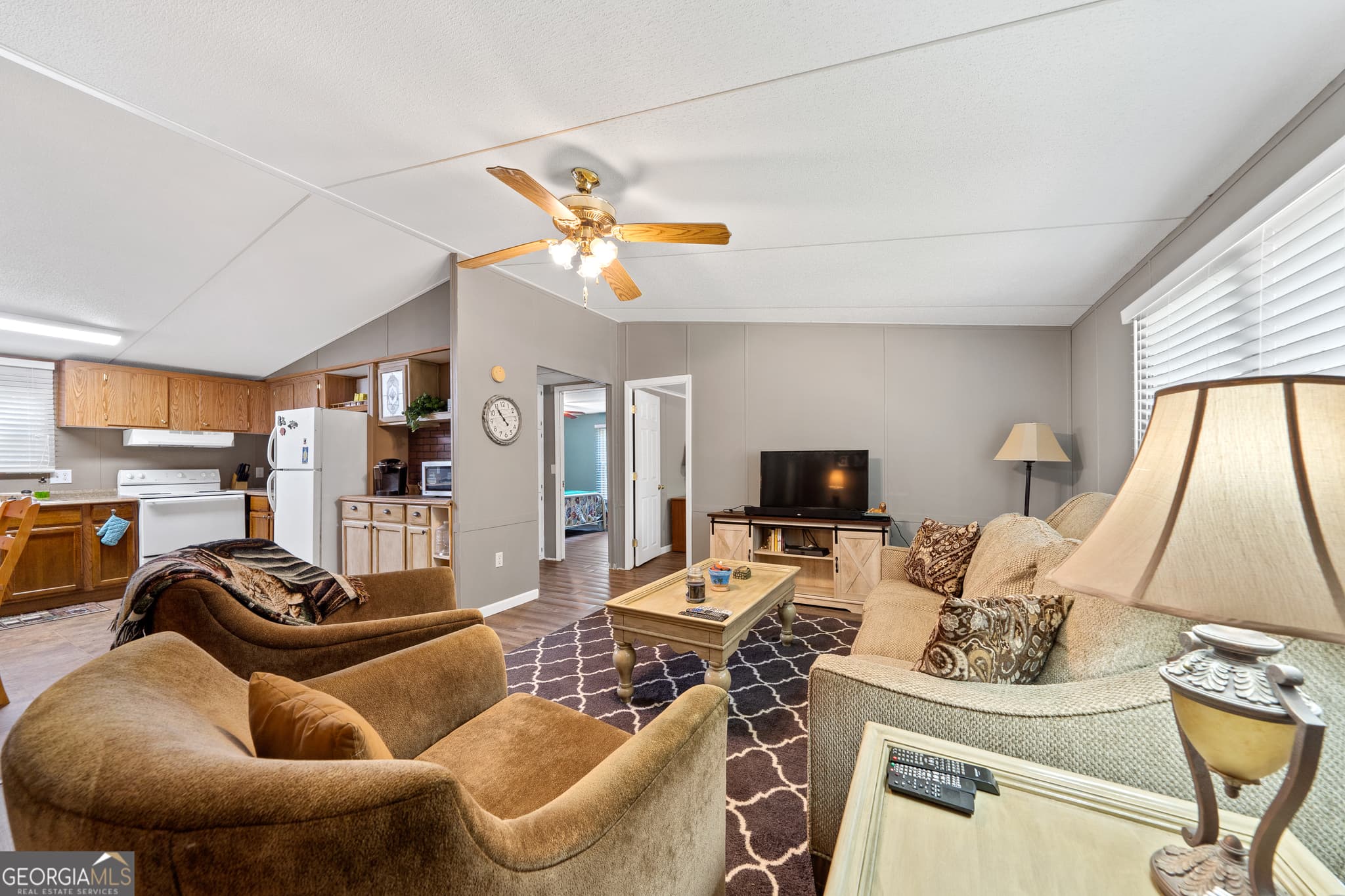 3 bedroom, 2 bathroom, 1,080 sq ft manufactured home,single family residence for sale at 657 Rockville Springs Drive, Eatonton, GA 31024 — photo 6