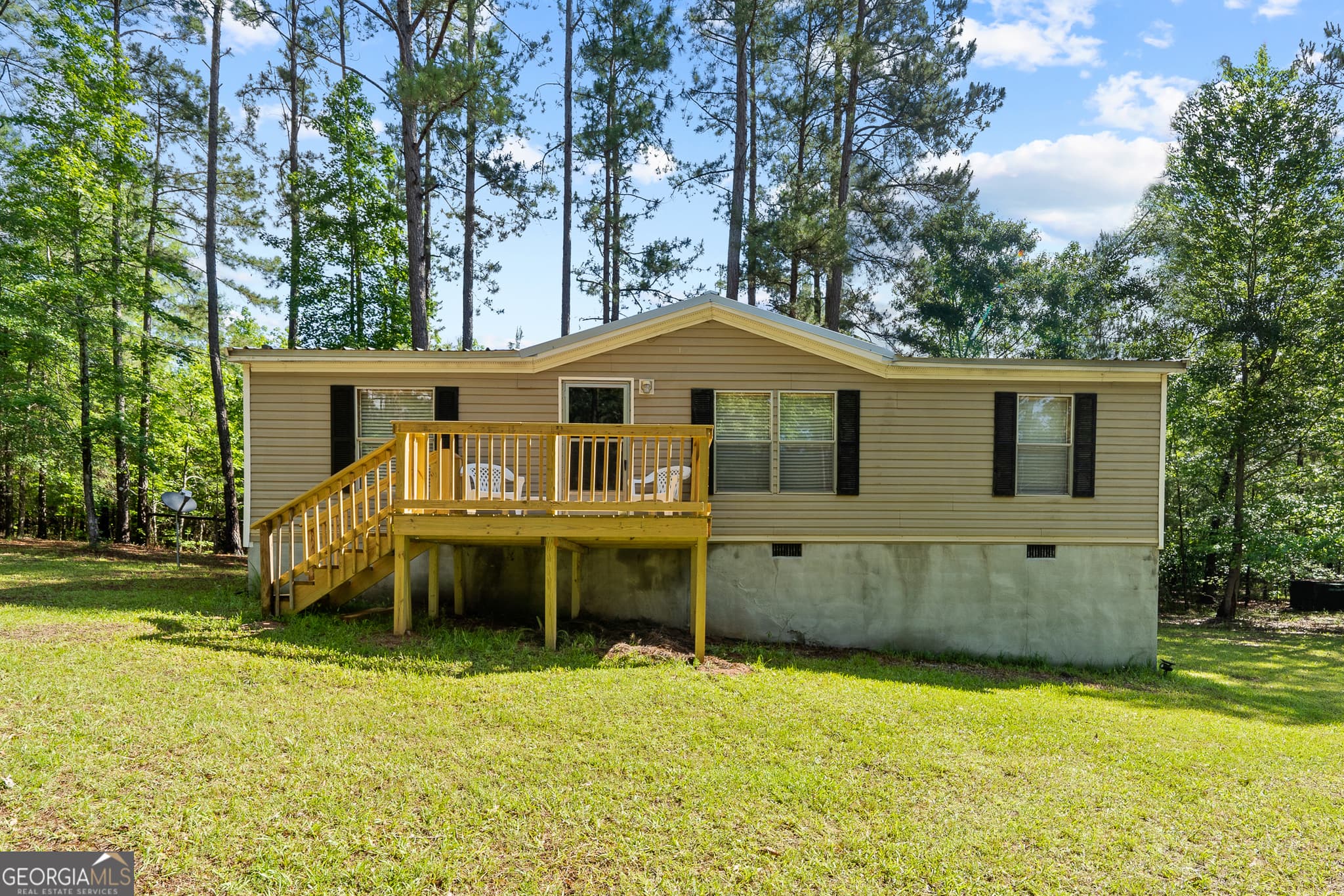 3 bedroom, 2 bathroom, 1,080 sq ft manufactured home,single family residence for sale at 657 Rockville Springs Drive, Eatonton, GA 31024