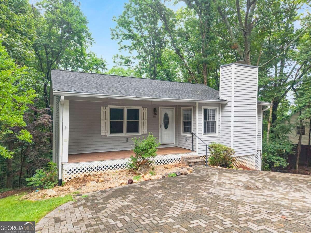 4 bedroom, 2 bathroom, 2,034 sq ft single family residence for sale at 195 Golden Avenue, Dahlonega, GA 30533 — photo 2
