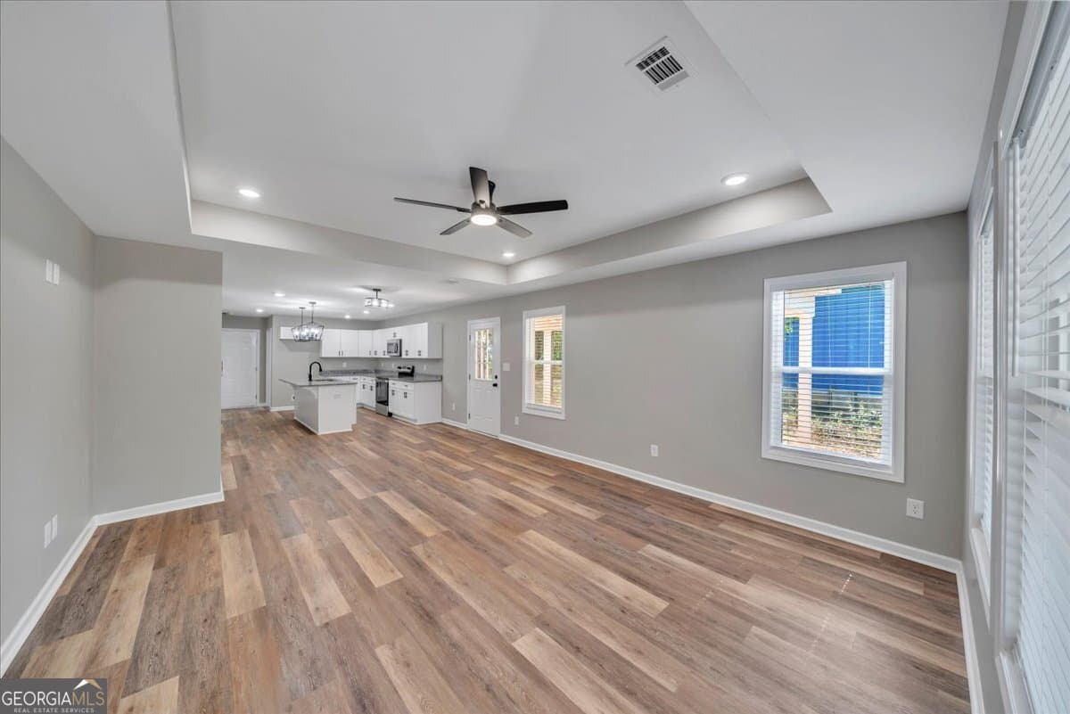 3 bedroom, 2 bathroom, 1,261 sq ft single family residence for sale at 601 E Church Street, Fort Valley, GA 31030 — photo 2