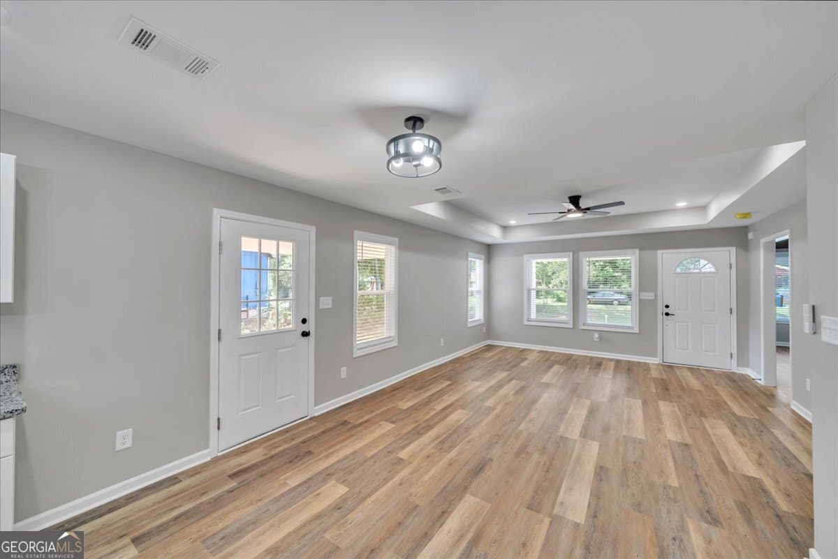 3 bedroom, 2 bathroom, 1,261 sq ft single family residence for sale at 601 E Church Street, Fort Valley, GA 31030 — photo 5