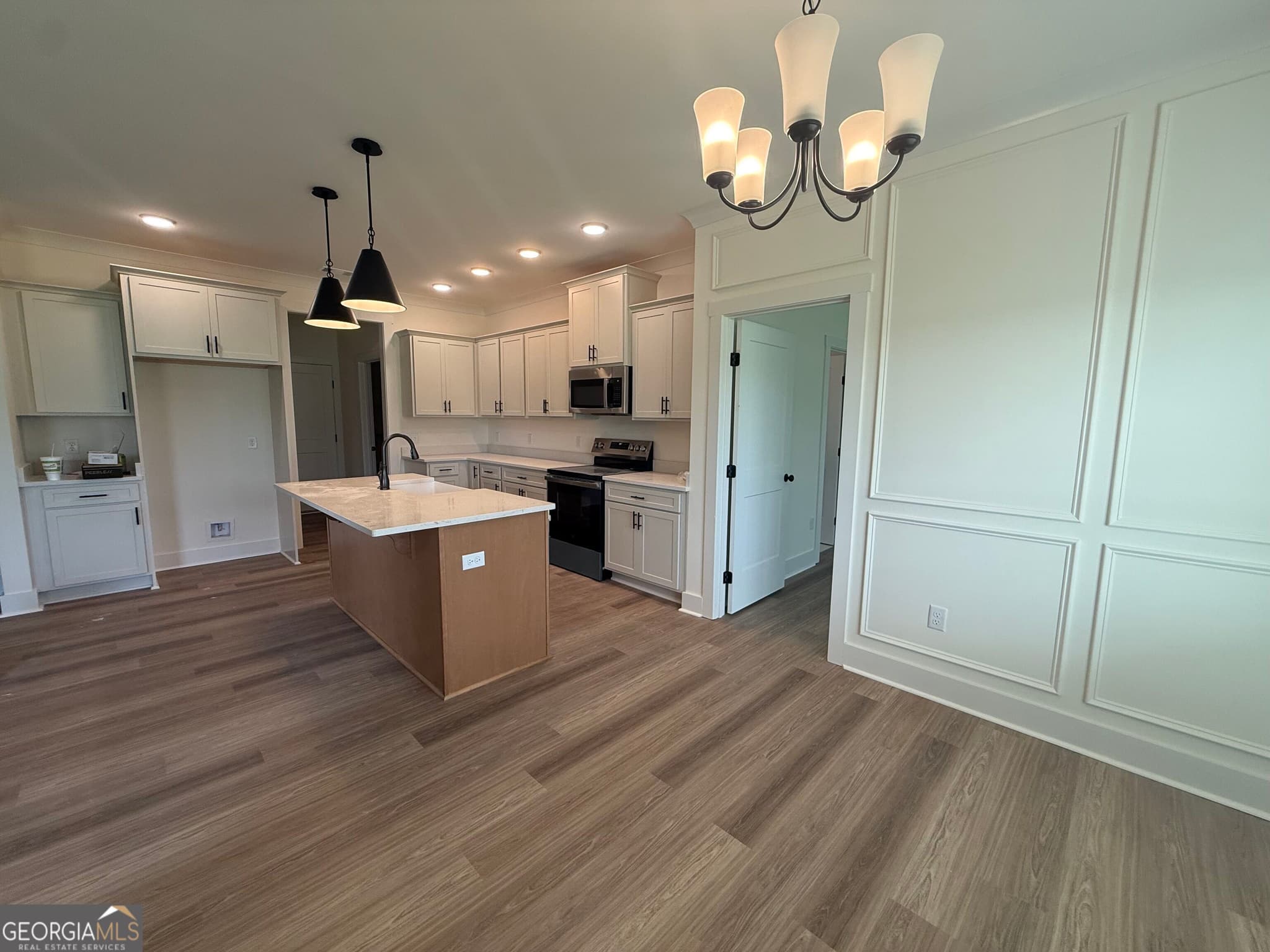 4 bedroom, 3 bathroom, 2,000 sq ft single family residence for sale at 120 Pin Oak Lane, Statesboro, GA 30458 — photo 5