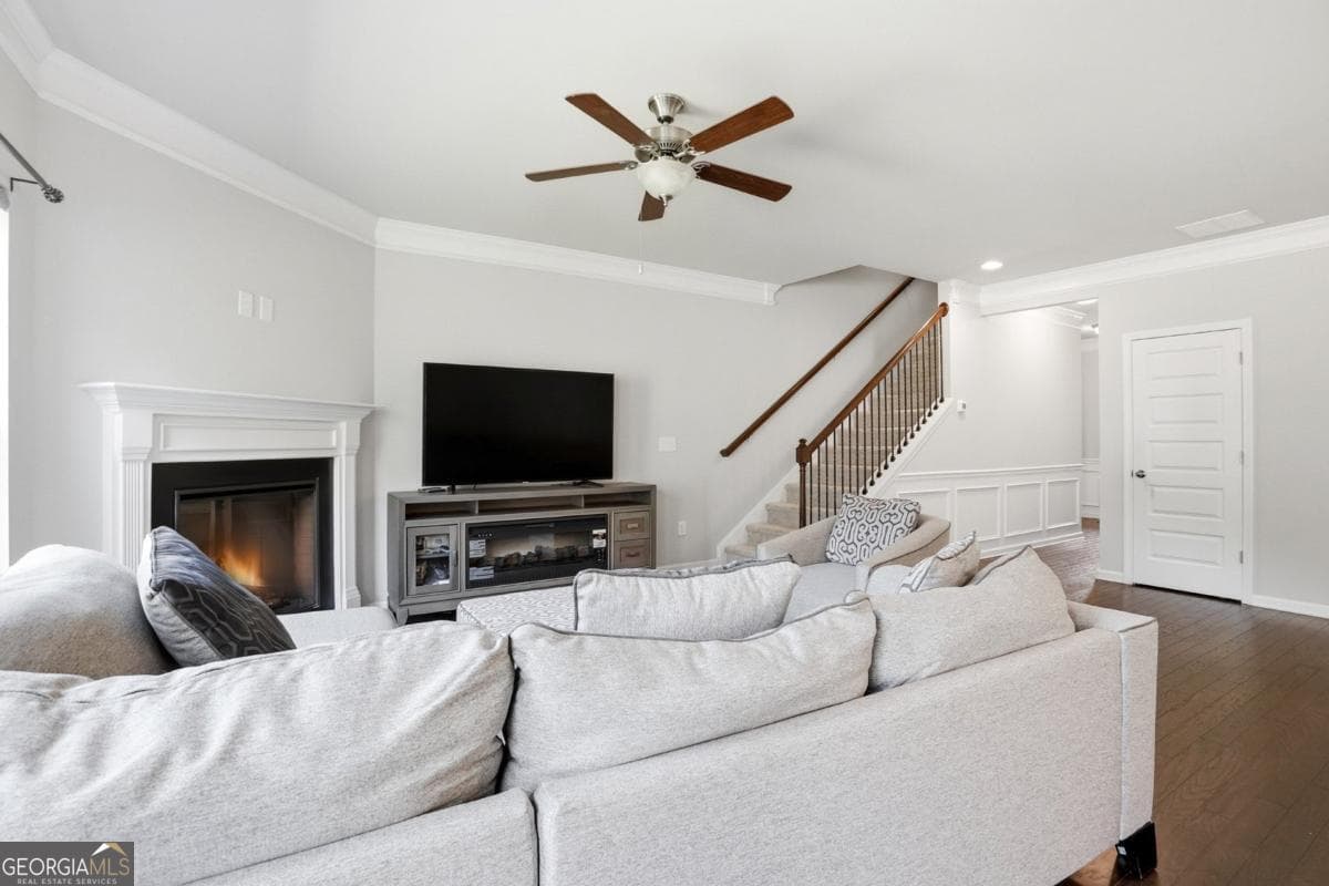 3 bedroom, 2.5 bathroom, 1,933 sq ft townhouse for rent at 2639 Bloom Circle, Tucker, GA 30084 for $2,399 a month — photo 5