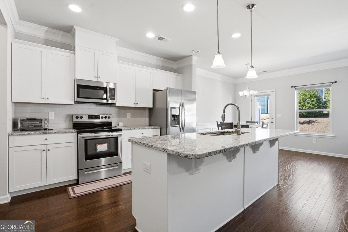 3 bedroom, 2.5 bathroom, 1,933 sq ft townhouse for rent at 2639 Bloom Circle, Tucker, GA 30084 for $2,399 a month — photo 10