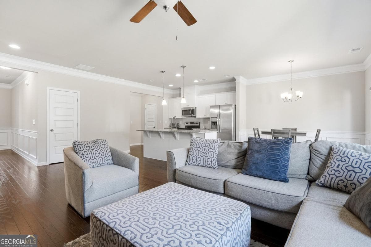 3 bedroom, 2.5 bathroom, 1,933 sq ft townhouse for rent at 2639 Bloom Circle, Tucker, GA 30084 for $2,399 a month — photo 4