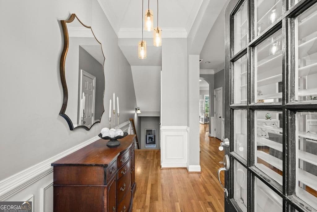 4 bedroom, 3.5 bathroom, 3,424 sq ft townhouse for sale at 594 Parkside Village Way, Marietta, GA 30060 — photo 2