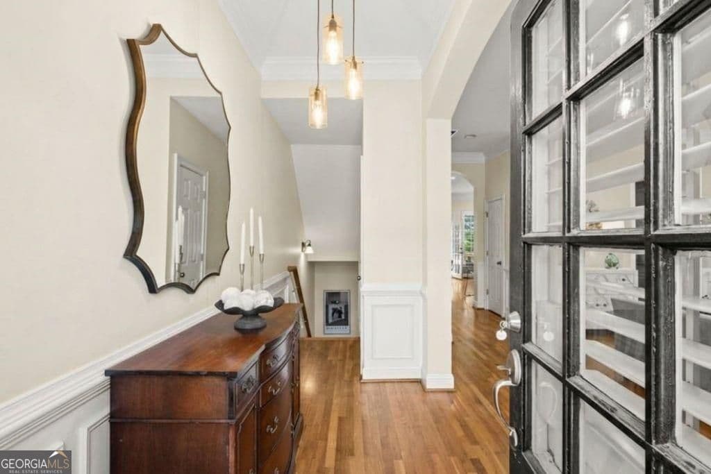 4 bedroom, 3.5 bathroom, 3,424 sq ft townhouse for sale at 594 Parkside Village Way, Marietta, GA 30060 — photo 3