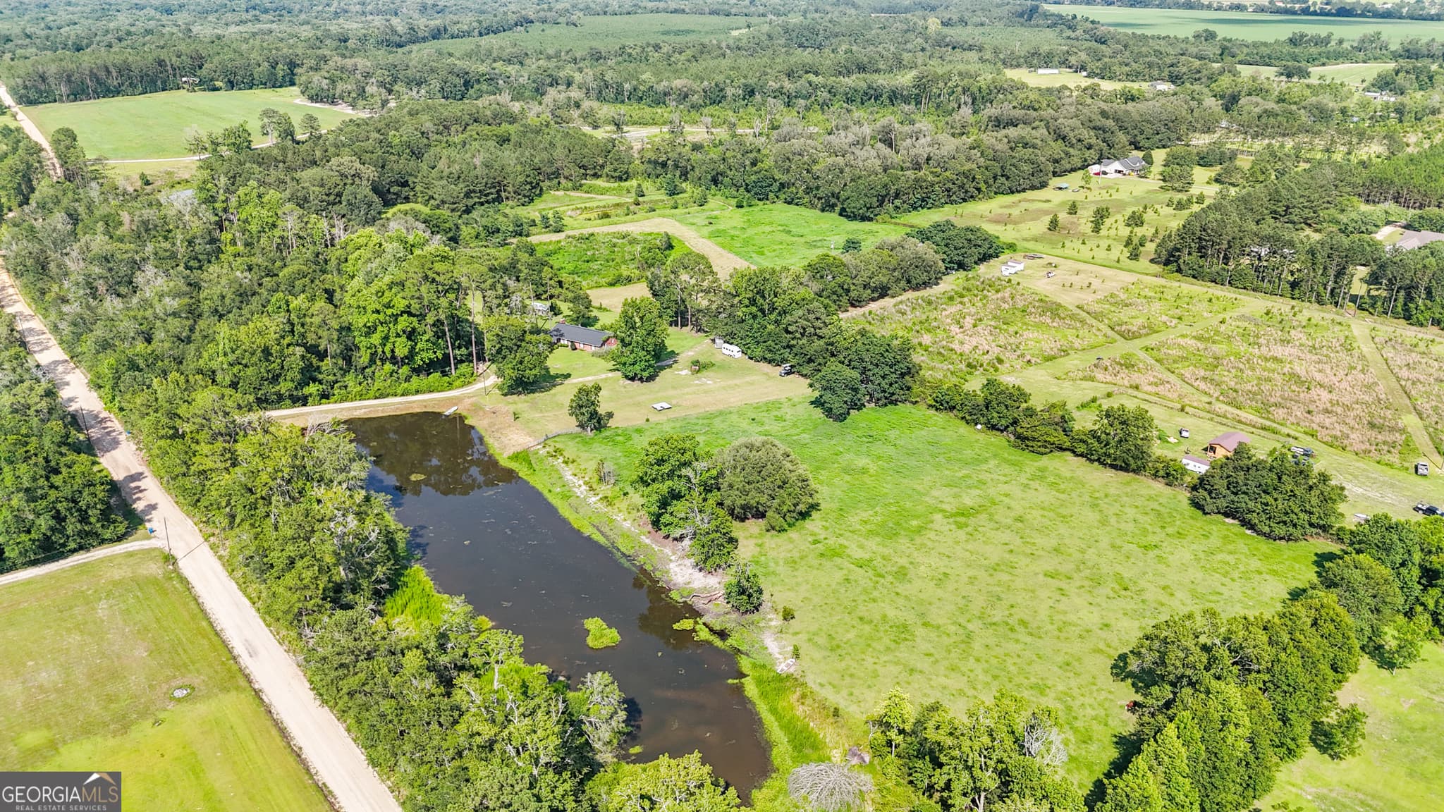 5 bedroom, 3.5 bathroom, 5,548 sq ft single family residence under contract at 212 Linwood Road, Jesup, GA 31545 — photo 9