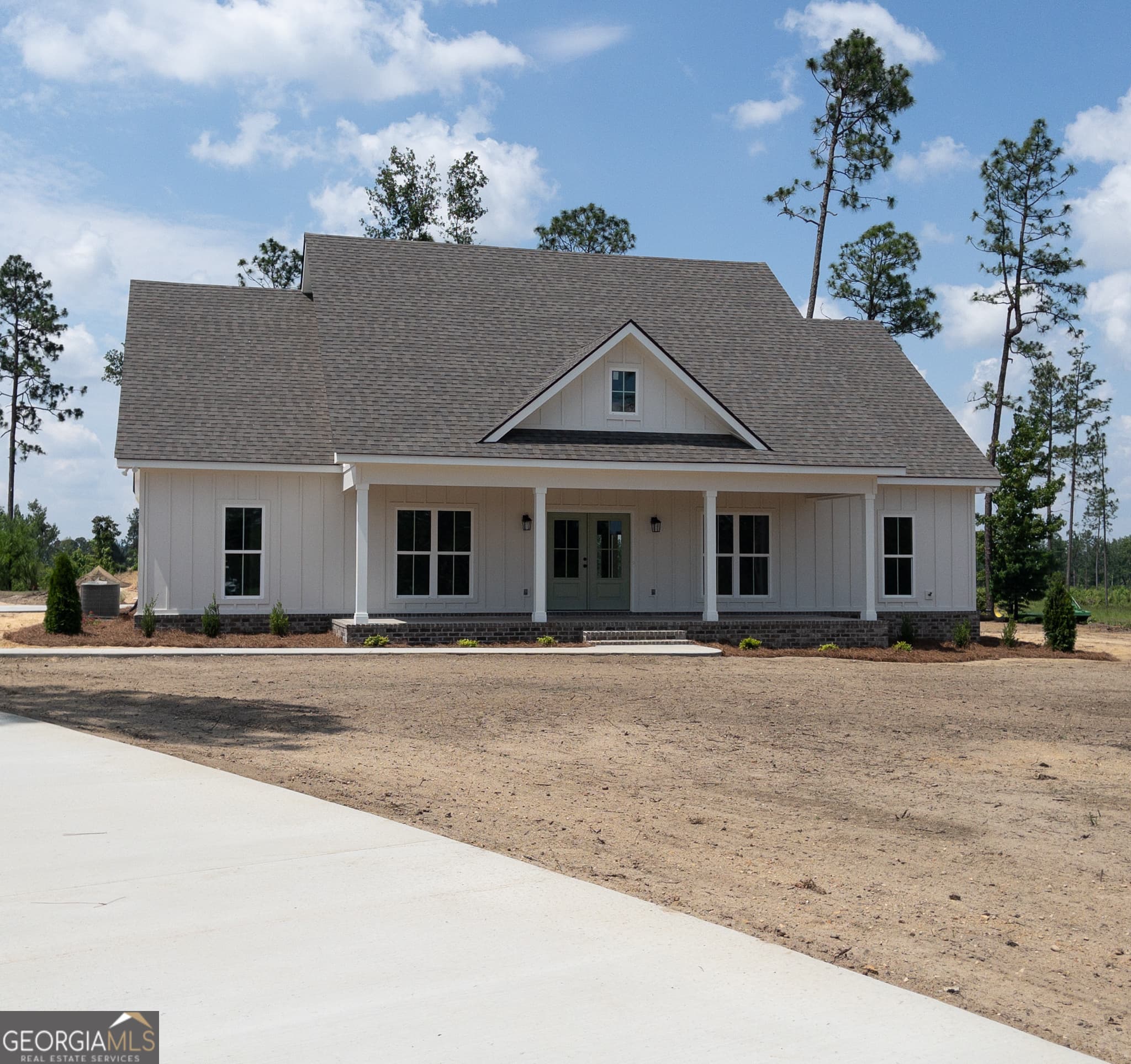 3 bedroom, 2.5 bathroom, 1,850 sq ft single family residence under contract at 650 Wilson Road, Vidalia, GA 30474 — photo 2