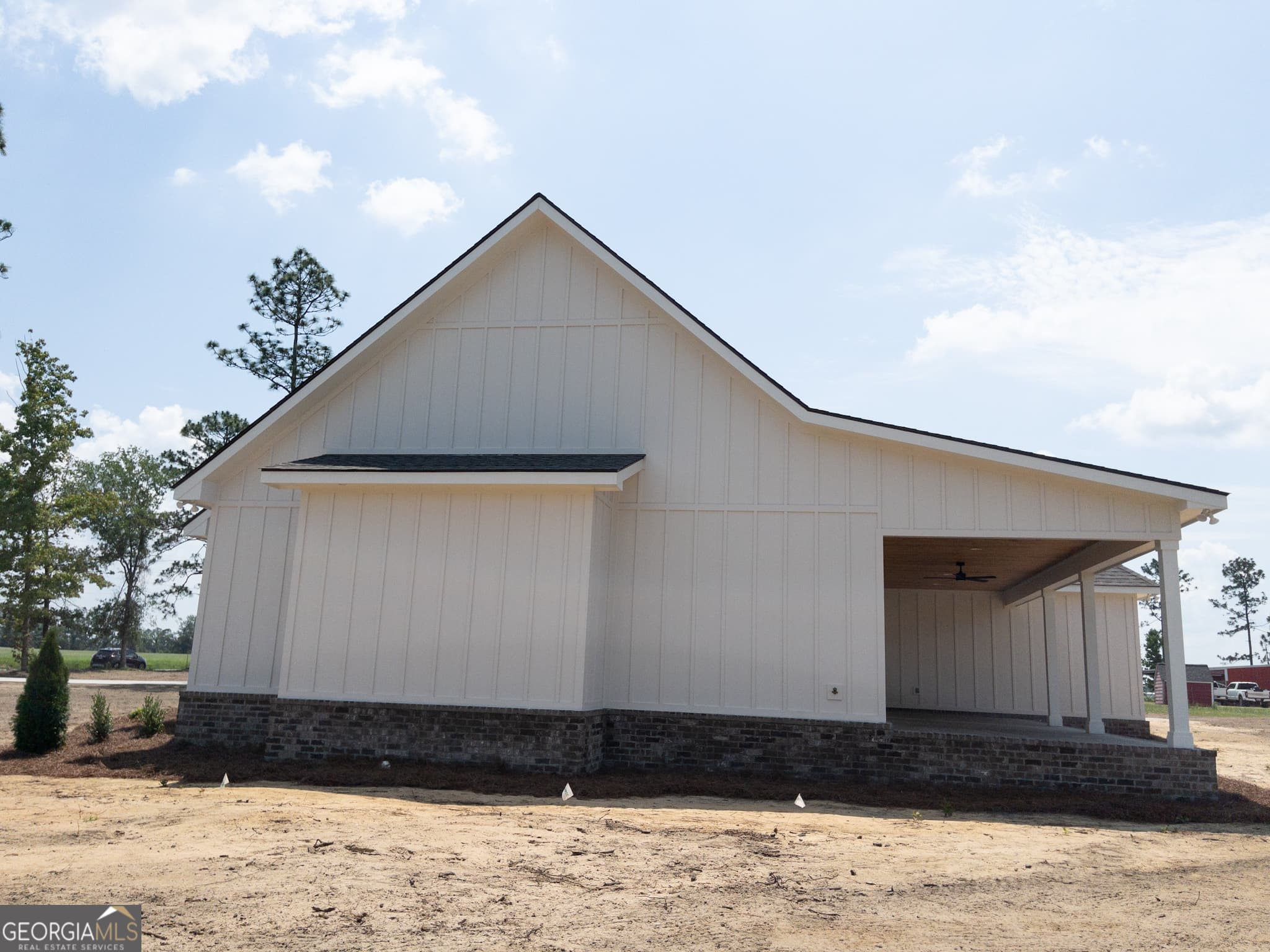 3 bedroom, 2.5 bathroom, 1,850 sq ft single family residence under contract at 650 Wilson Road, Vidalia, GA 30474 — photo 6