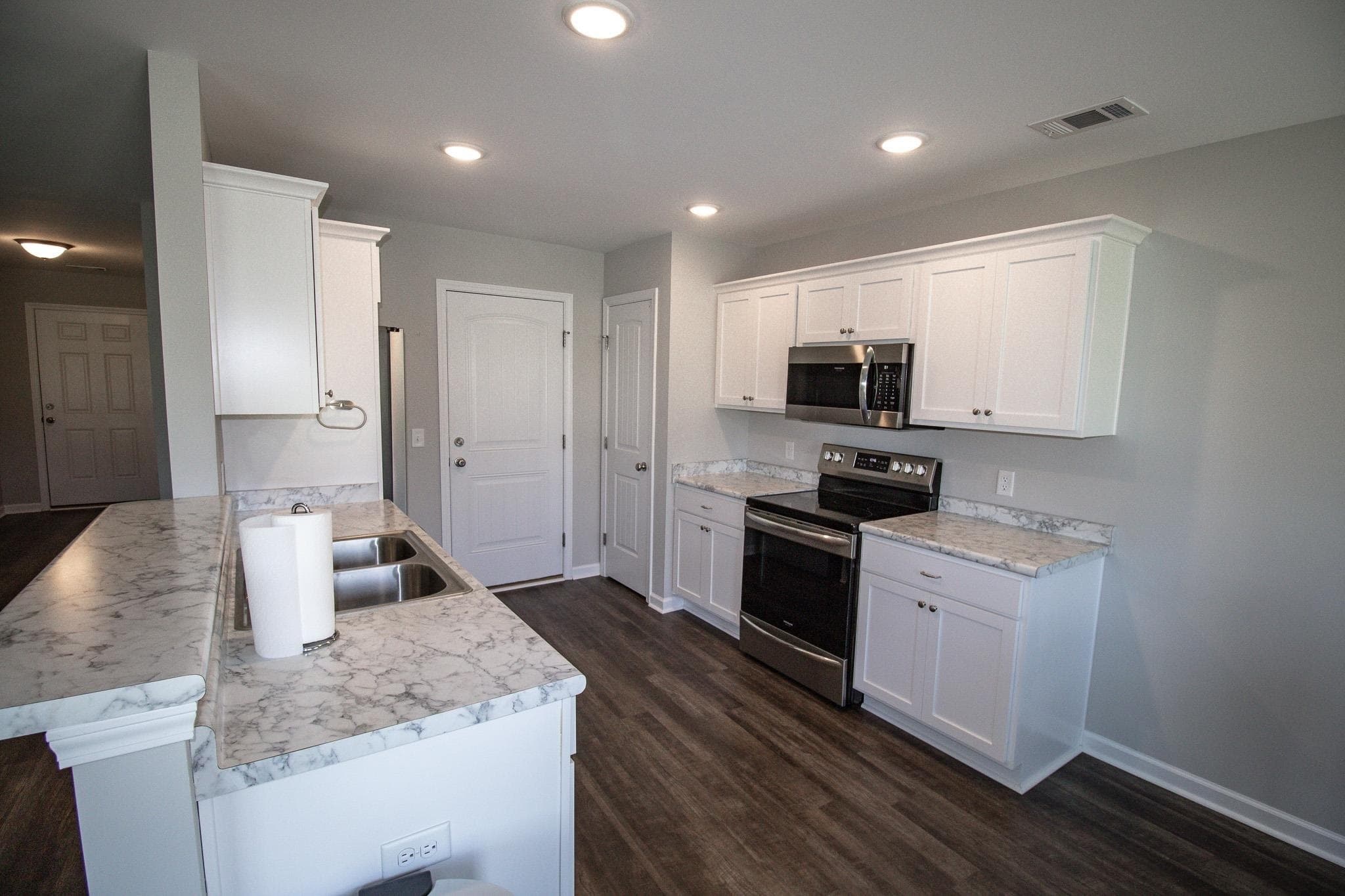 3 bedroom, 2 bathroom, 1,362 sq ft duplex for rent at 134 Callaway Crescent, Statesboro, GA 30458 for $1,650 a month — photo 4