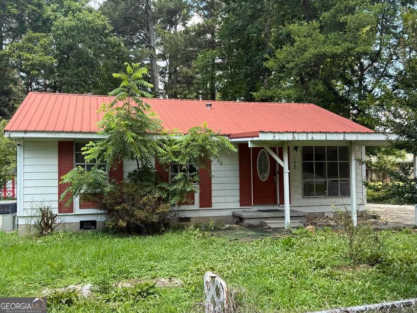 4 bedroom, 2 bathroom, 1,517 sq ft single family residence for sale at 1004 Chestnut Street, Lafayette, GA 30728