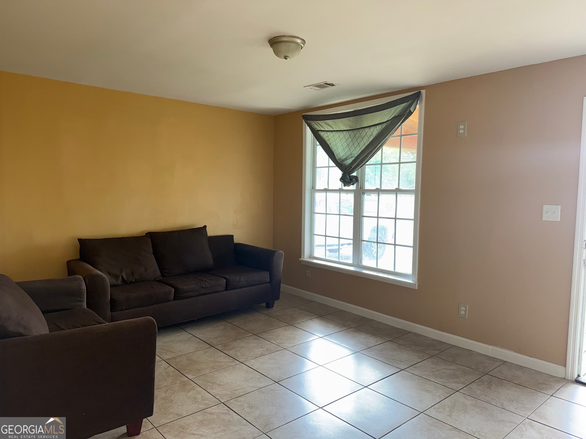 5 bedroom, 2 bathroom, 1,404 sq ft single family residence for sale at 615 Paul Street, Macon, GA 31206 — photo 6