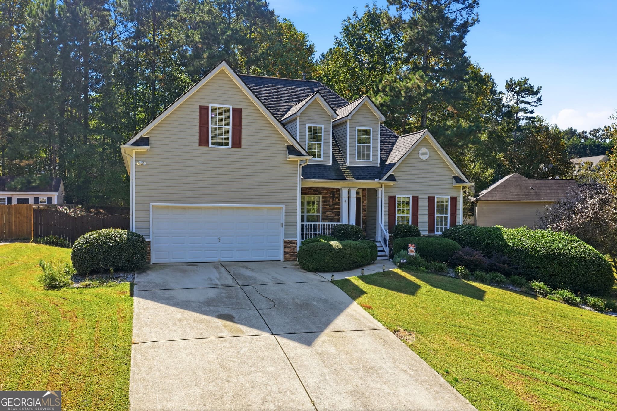 4 bedroom, 3.5 bathroom, 3,152 sq ft single family residence for sale at 313 Vineyard Dr., Dallas, GA 30132 — photo 2