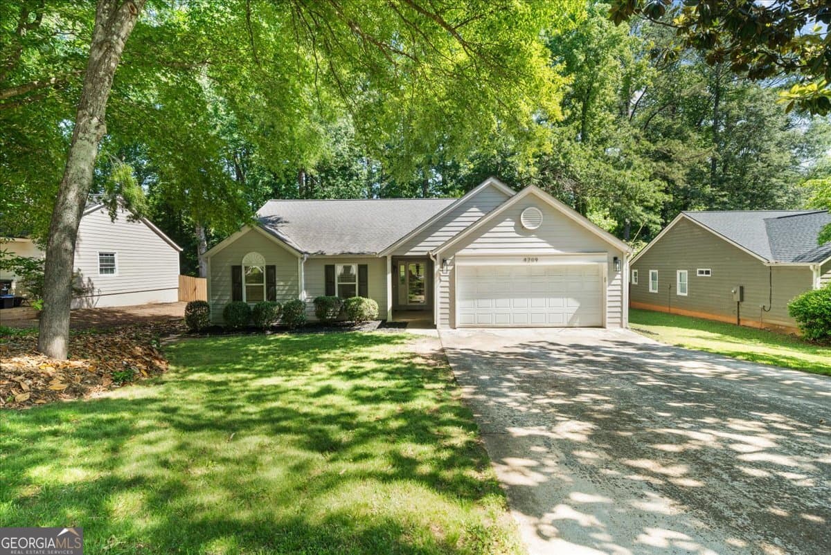 3 bedroom, 2 bathroom, 1,762 sq ft single family residence sold at 4209 Harris Ridge Court, Roswell, GA 30076