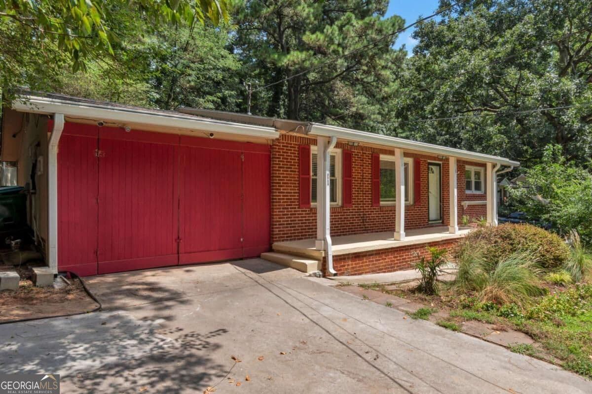 4 bedroom, 2 bathroom, 1,014 sq ft single family residence for sale at 2756 Homeland Drive, Atlanta, GA 30360 — photo 2