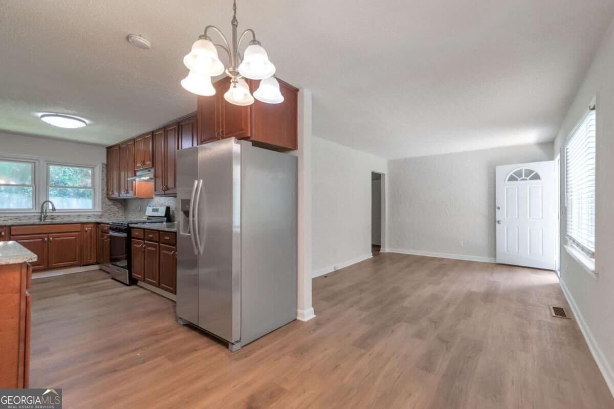 4 bedroom, 2 bathroom, 1,014 sq ft single family residence for sale at 2756 Homeland Drive, Atlanta, GA 30360 — photo 5