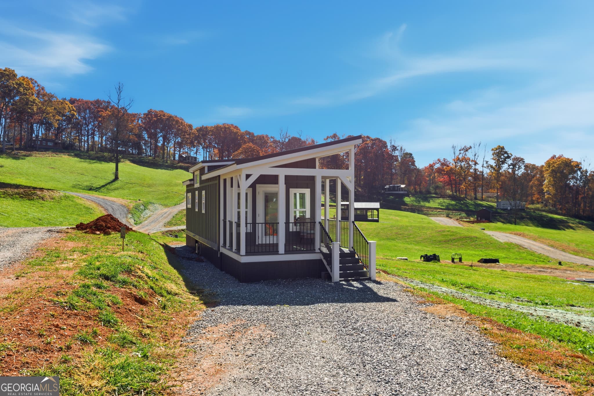 1 bedroom, 1 bathroom, 397 sq ft single family residence for sale at 527 Saunders Road LOT 52, Franklin, NC 28734 — photo 2
