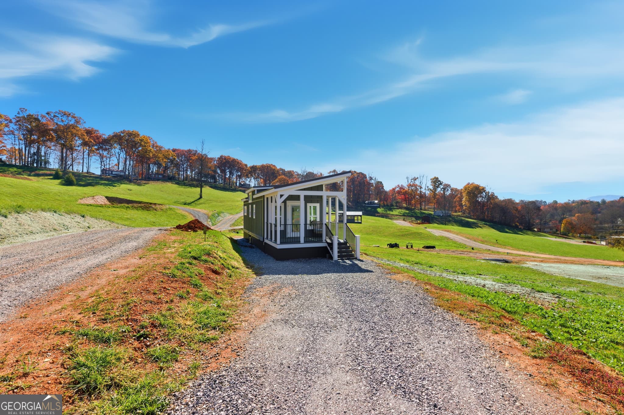 1 bedroom, 1 bathroom, 397 sq ft single family residence for sale at 527 Saunders Road LOT 52, Franklin, NC 28734 — photo 4
