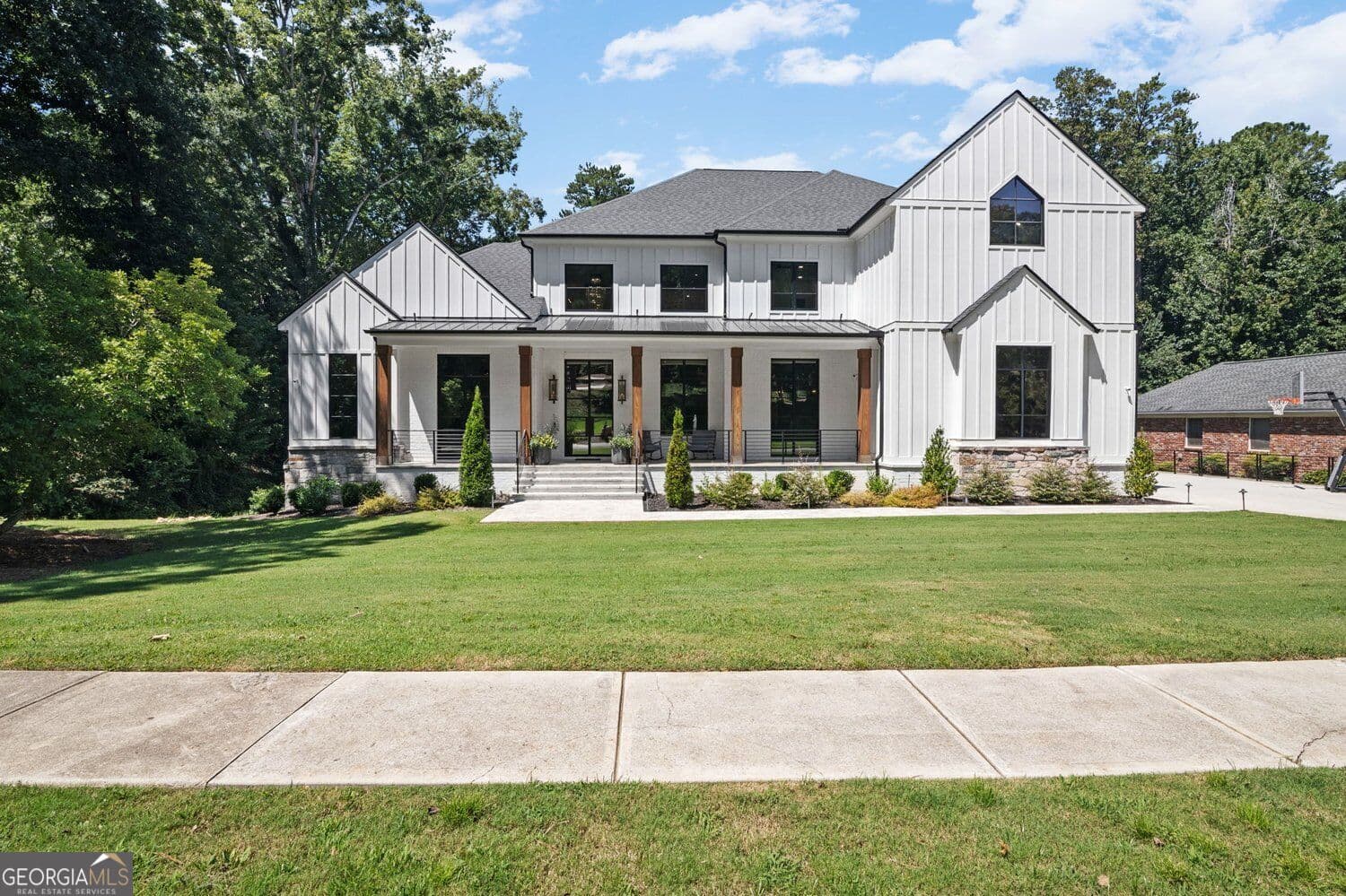 8 bedroom, 9 bathroom, 10,026 sq ft single family residence for sale at 575 Indian Hills Parkway, Marietta, GA 30068 — photo 9