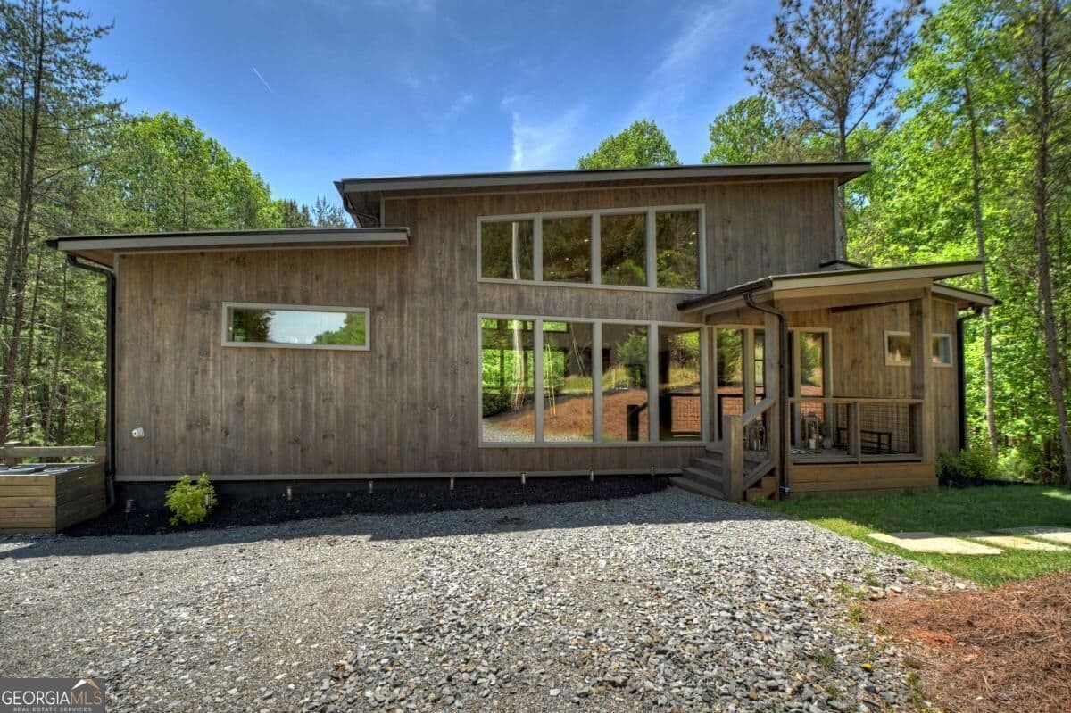 3 bedroom, 3.5 bathroom, 2,548 sq ft single family residence for sale at 197 Tipton Court, Cherry Log, GA 30522 — photo 5
