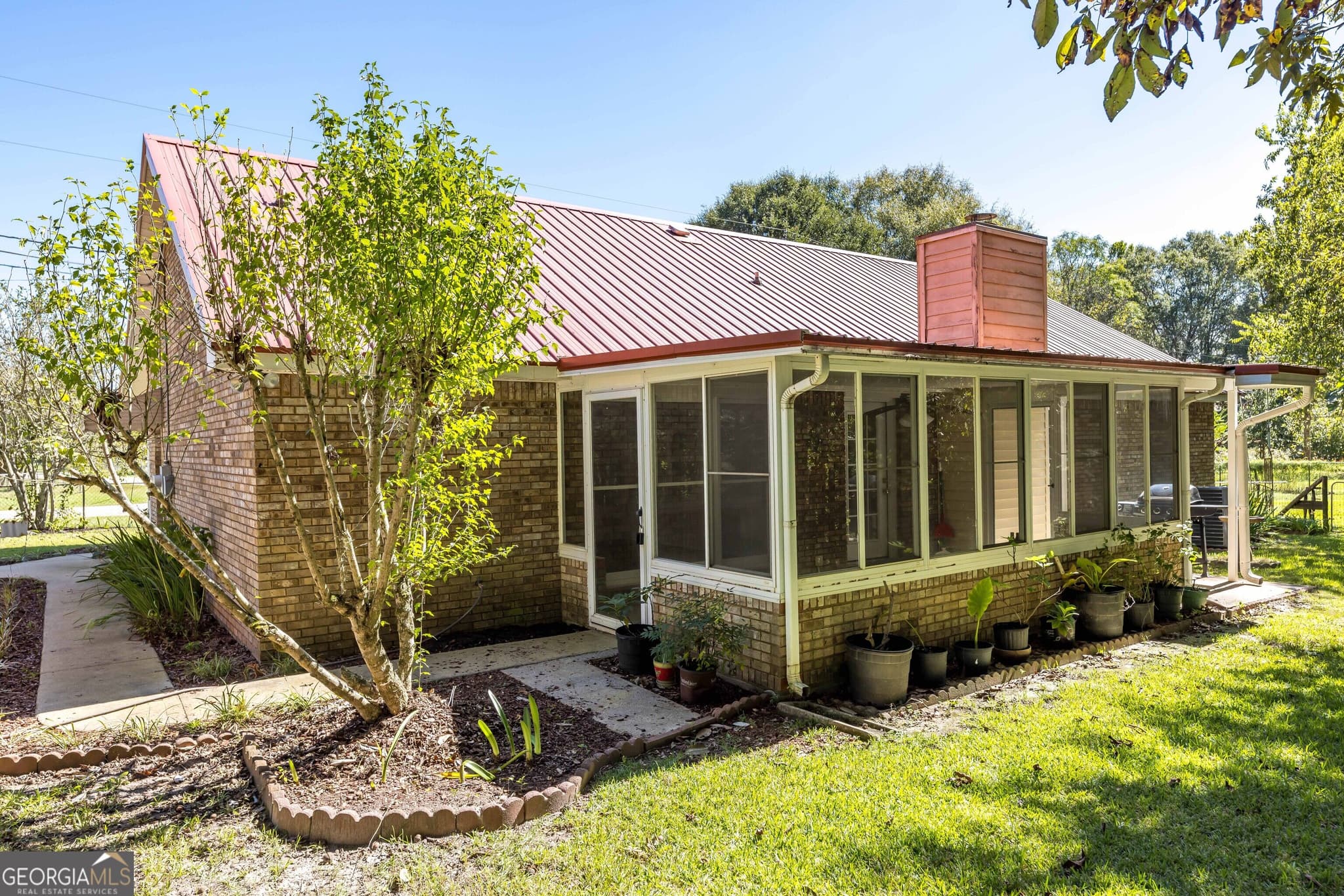 3 bedroom, 2 bathroom, 1,674 sq ft single family residence for sale at 10 GABRIEL Road, Fort Mitchell, AL 36856 — photo 6