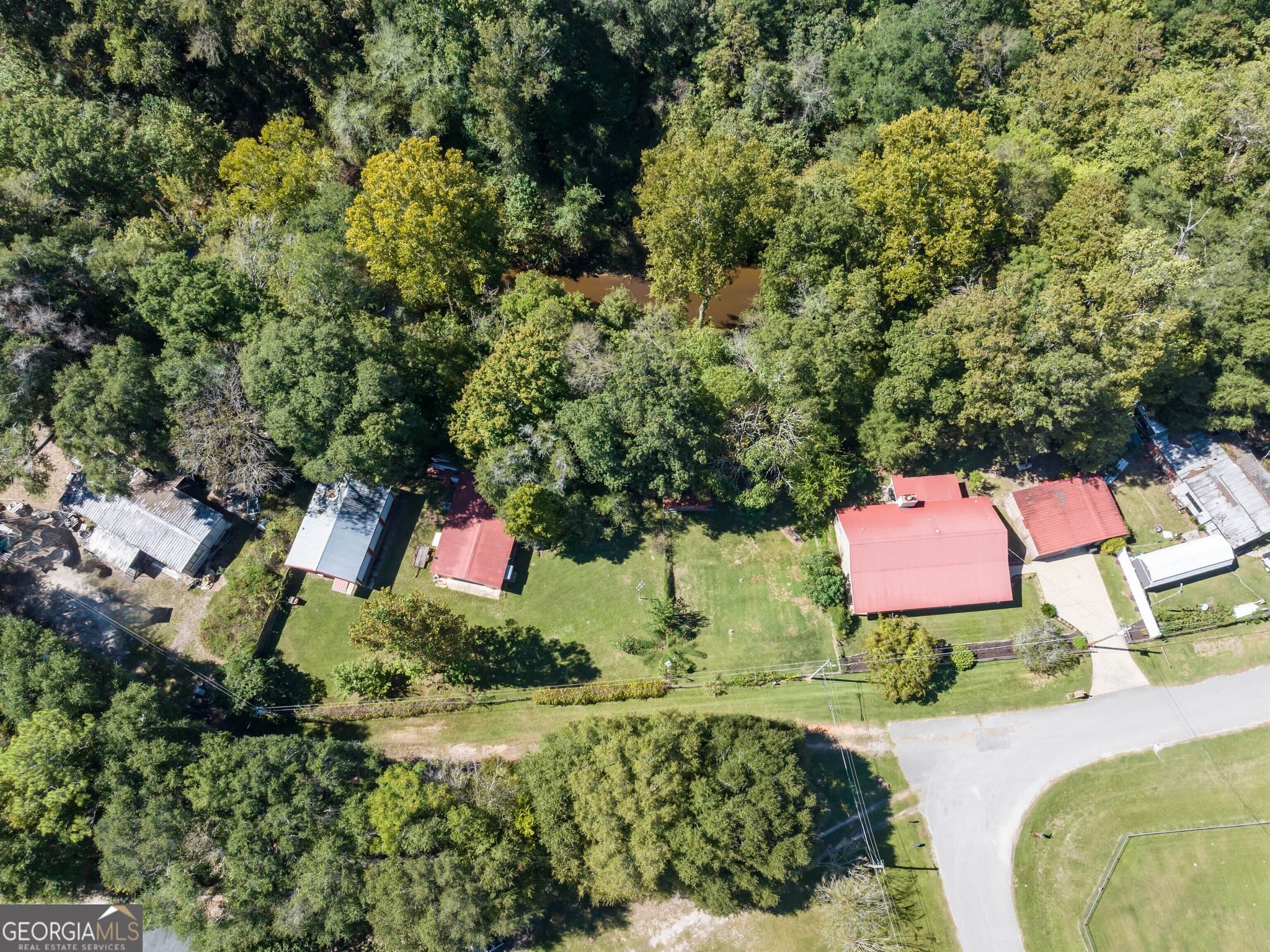 3 bedroom, 2 bathroom, 1,674 sq ft single family residence for sale at 10 GABRIEL Road, Fort Mitchell, AL 36856