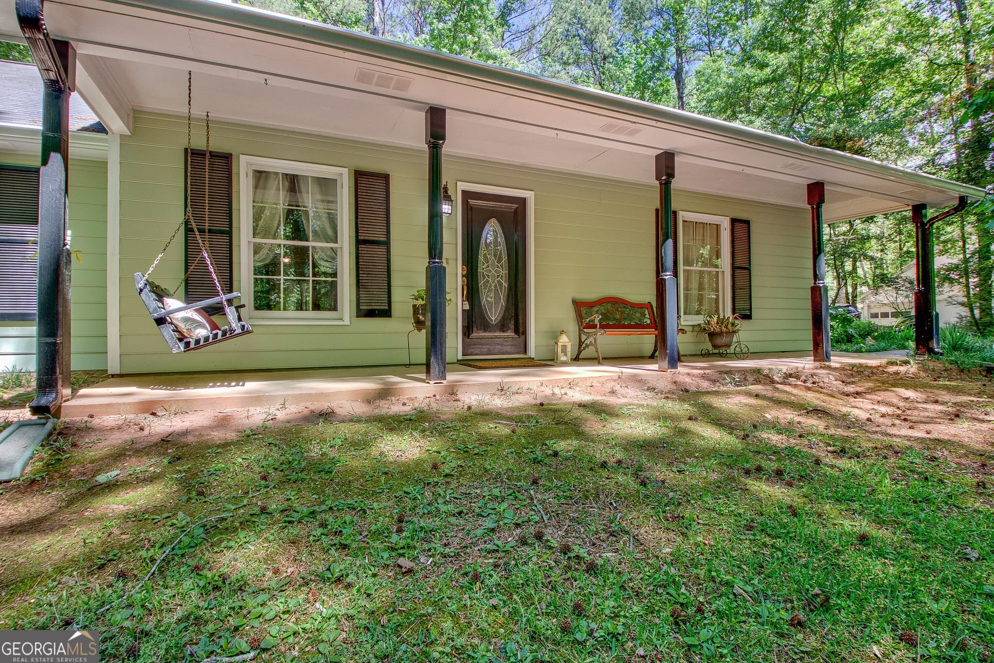 3 bedroom, 2 bathroom, 1,512 sq ft single family residence for sale at 175 Ashley Creek Drive, Newnan, GA 30263 — photo 2