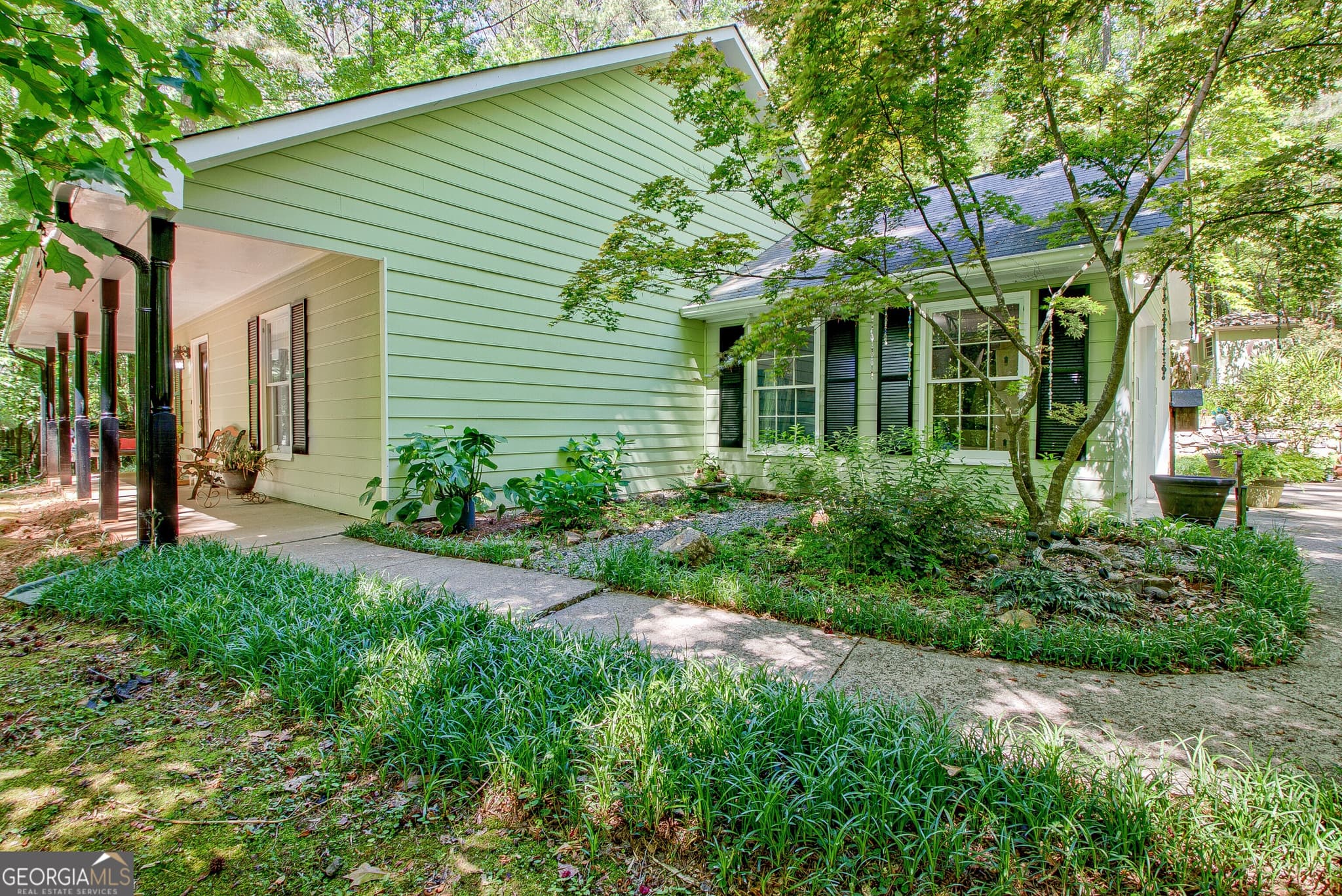 3 bedroom, 2 bathroom, 1,512 sq ft single family residence for sale at 175 Ashley Creek Drive, Newnan, GA 30263 — photo 3