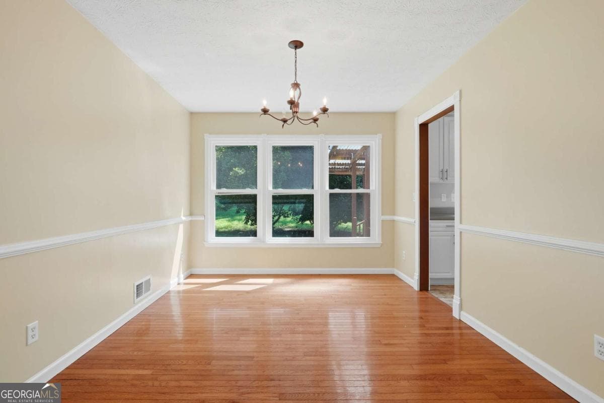 4 bedroom, 3 bathroom single family residence for sale at 440 Hunters Cove Court, Lawrenceville, GA 30044 — photo 10