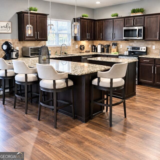 4 bedroom, 2.5 bathroom, 4,855 sq ft single family residence for sale at 8414 Hillspire Drive, Douglasville, GA 30134 — photo 4