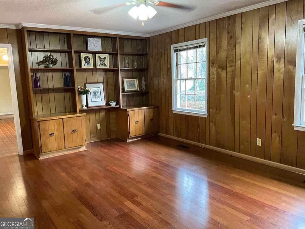 3 bedroom, 2 bathroom, 1,900 sq ft single family residence under contract at 102 Starmount Drive, Valdosta, GA 31602 — photo 3