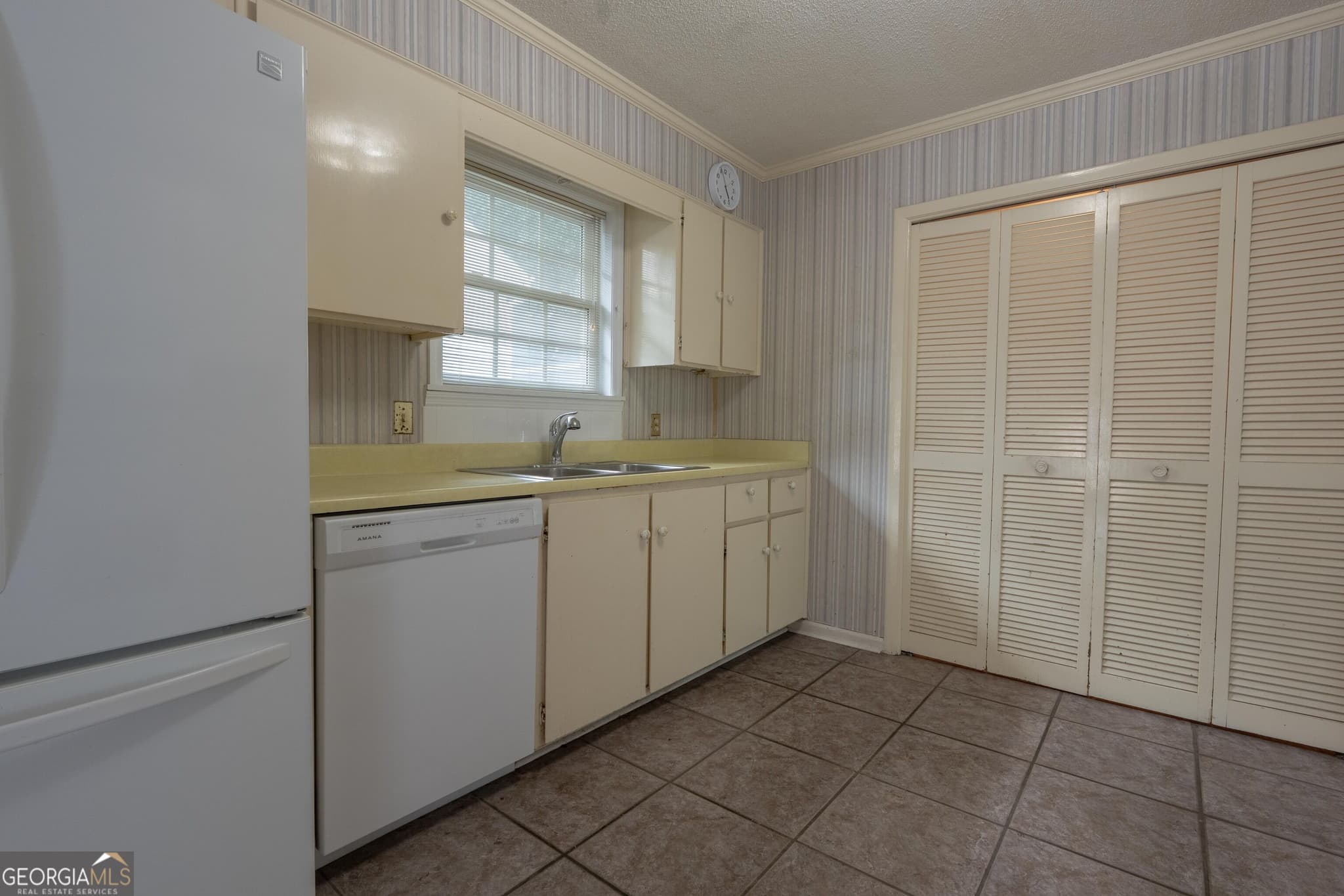 3 bedroom, 2 bathroom, 1,426 sq ft single family residence for sale at 11932 Old Demere Road, St. Simons, GA 31522 — photo 9