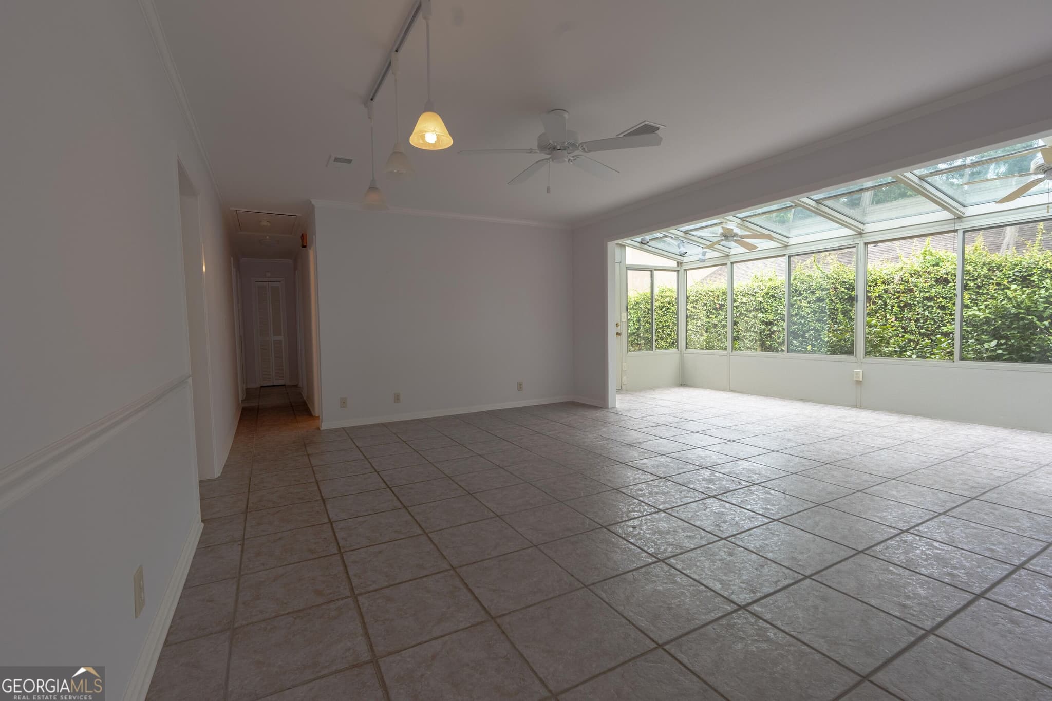 3 bedroom, 2 bathroom, 1,426 sq ft single family residence for sale at 11932 Old Demere Road, St. Simons, GA 31522 — photo 8