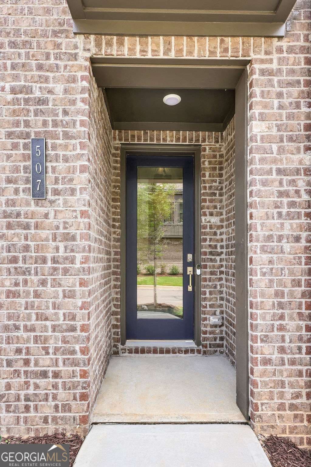 3 bedroom, 3.5 bathroom townhouse for sale at 507 Red Clay Farm Lane, Suwanee, GA 30024 — photo 2