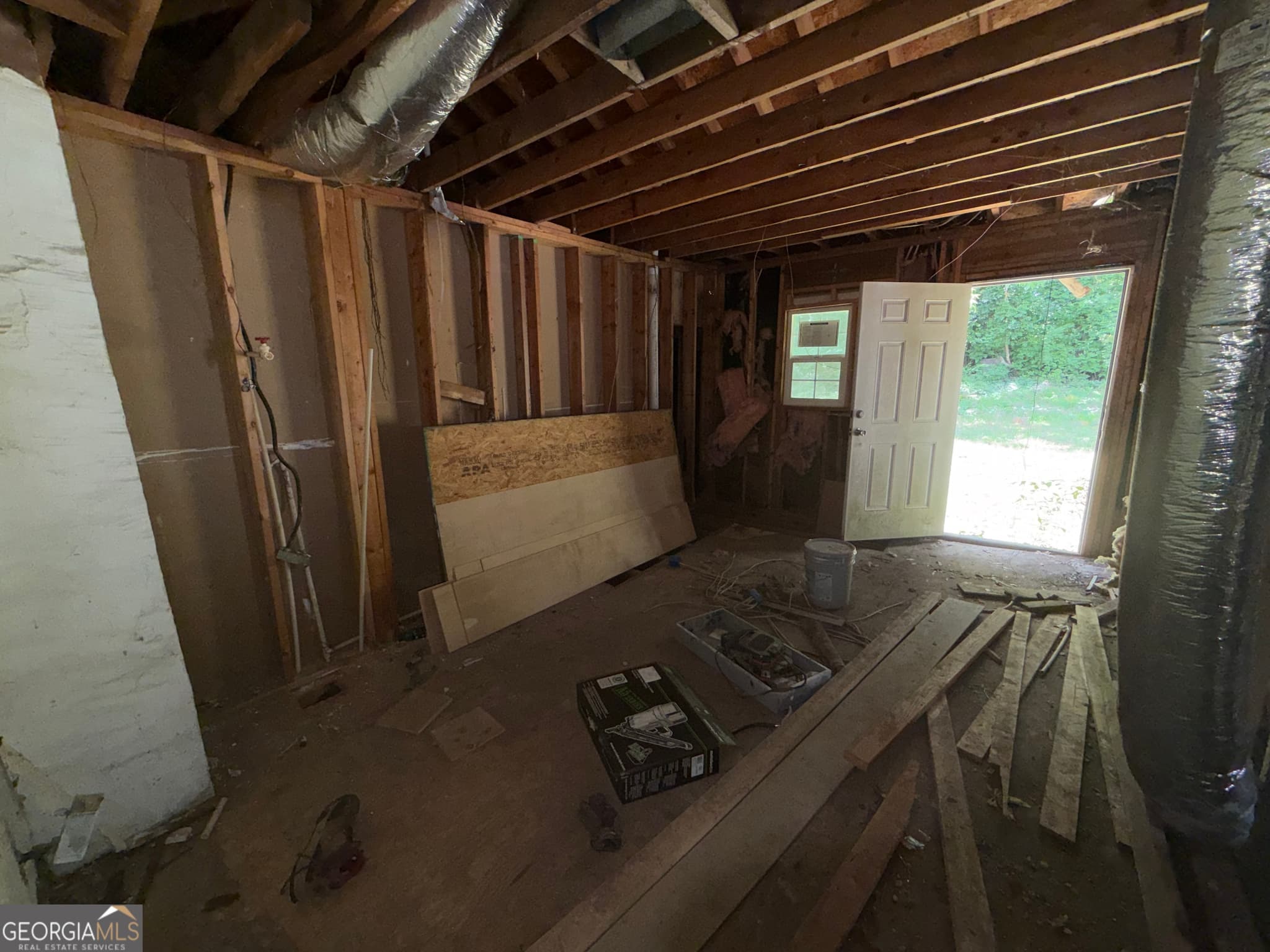 4 bedroom, 2.5 bathroom, 1,953 sq ft single family residence for sale at 523 E Solomon Street, Griffin, GA 30223 — photo 9