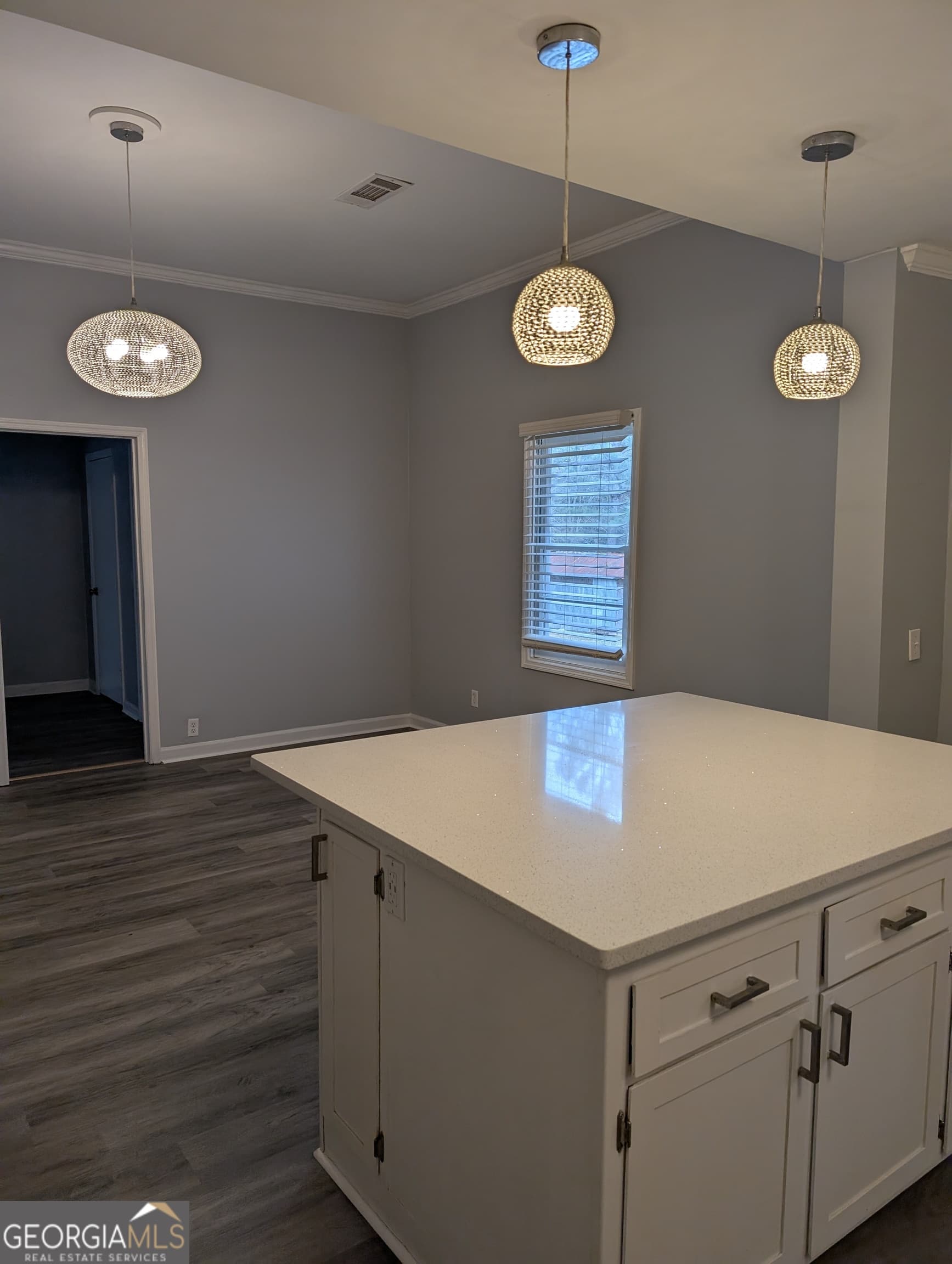 3 bedroom, 2 bathroom, 2,634 sq ft single family residence for sale at 11080 White House Parkway, Woodbury, GA 30293 — photo 3