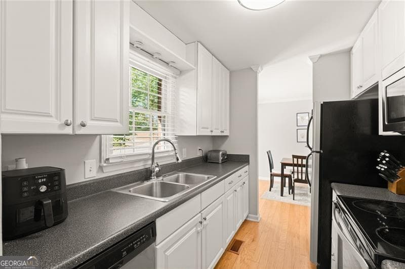 2 bedroom, 2.5 bathroom, 1,502 sq ft single family residence for sale at 161 Brighten Court 3, Marietta, GA 30064 — photo 4