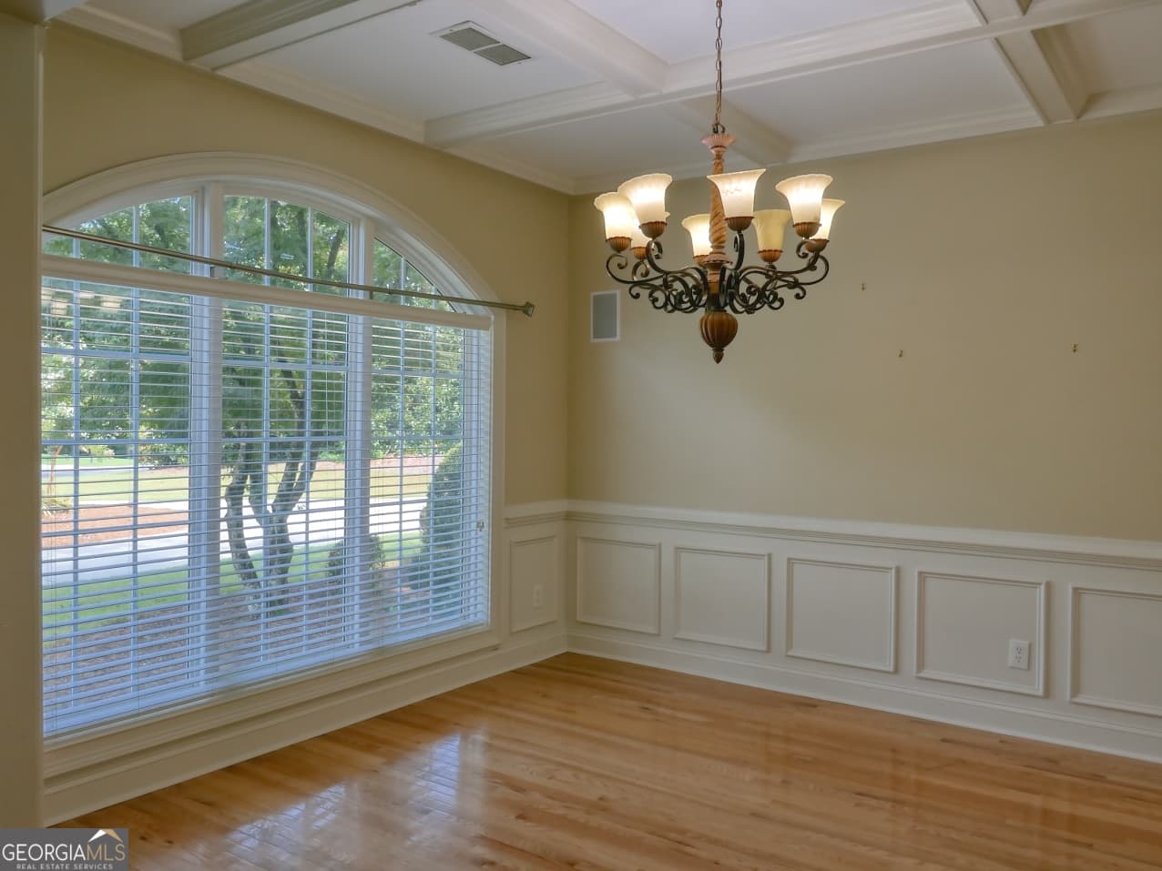 5 bedroom, 4.5 bathroom, 5,669 sq ft single family residence for sale at 124 Somerset Hills, Mcdonough, GA 30253 — photo 6