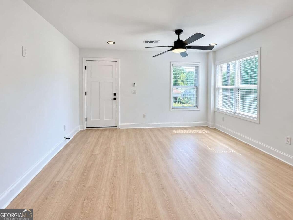 4 bedroom, 3 bathroom, 1,690 sq ft single family residence for sale at 166 Burbank Drive, Atlanta, GA 30314 — photo 7