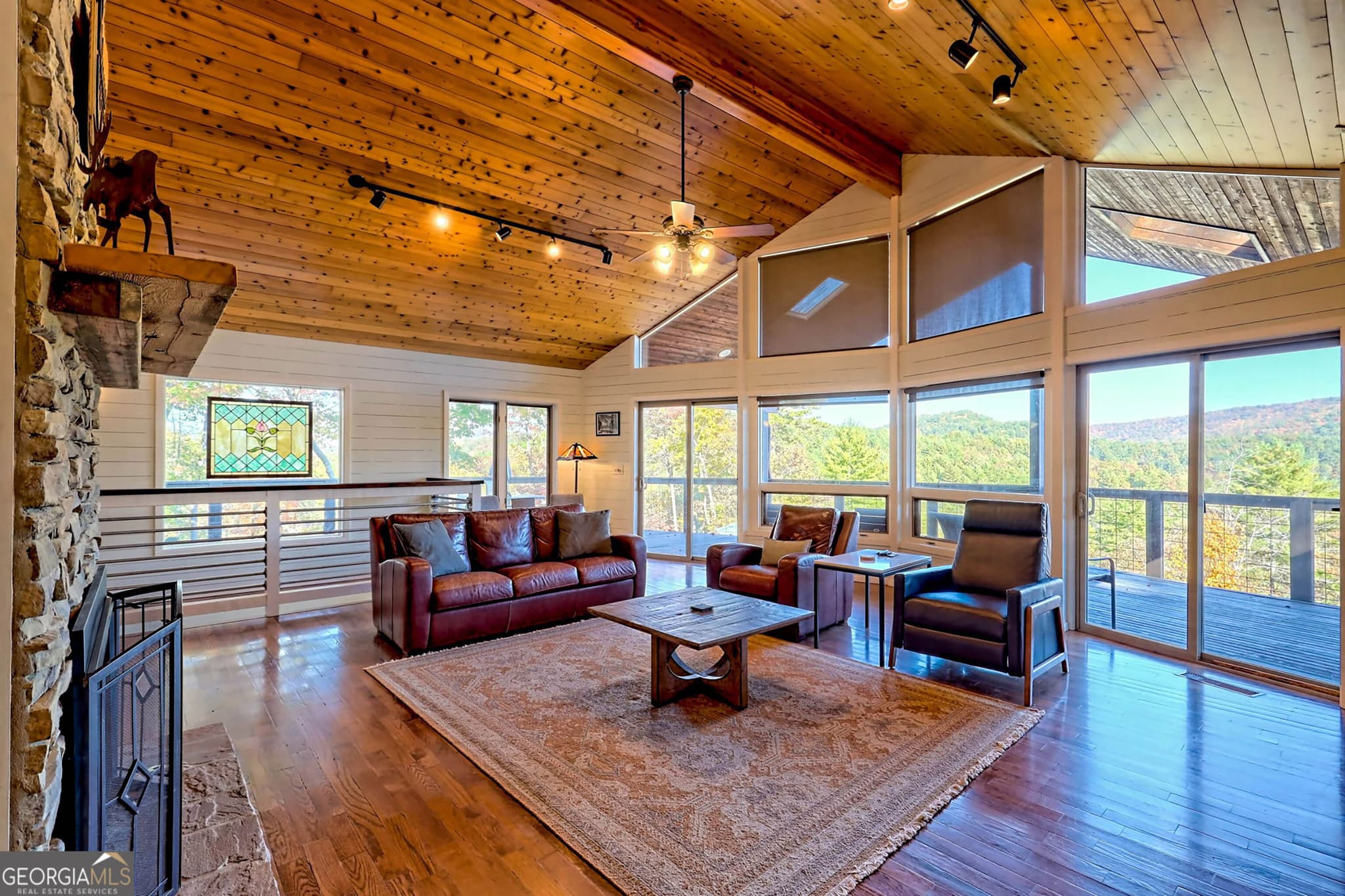 7 bedroom, 5 bathroom, 4,270 sq ft single family residence under contract at 9406 Bridge Creek Road, Tiger, GA 30576 — photo 7
