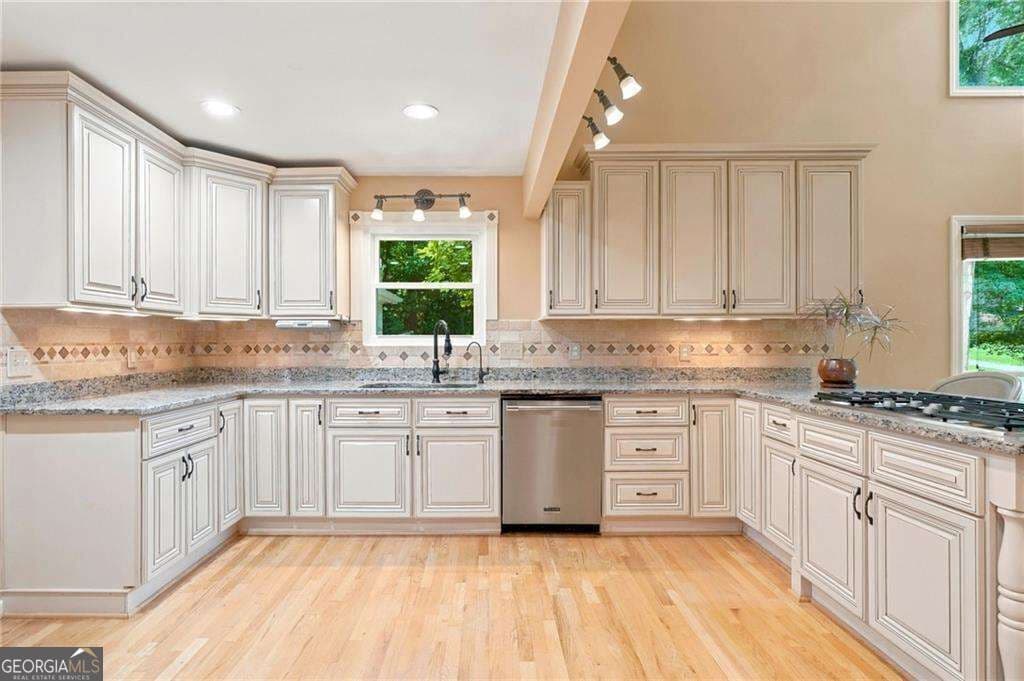 4 bedroom, 4.5 bathroom, 4,723 sq ft single family residence for sale at 765 Wheeler Peak Way, Johns Creek, GA 30022 — photo 10