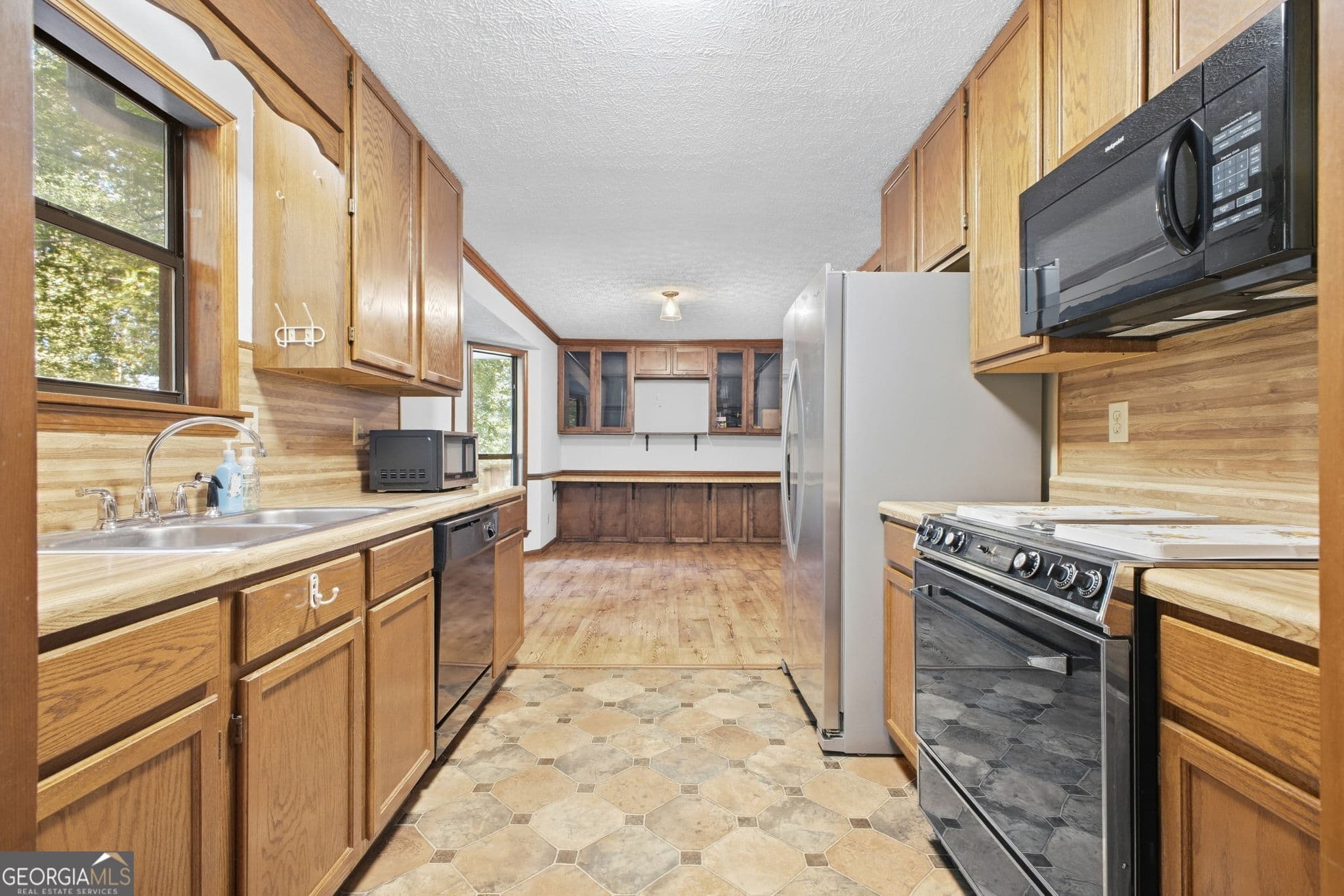 5 bedroom, 3 bathroom, 3,032 sq ft single family residence for sale at 1819 Winndale Road, Dallas, GA 30157 — photo 9