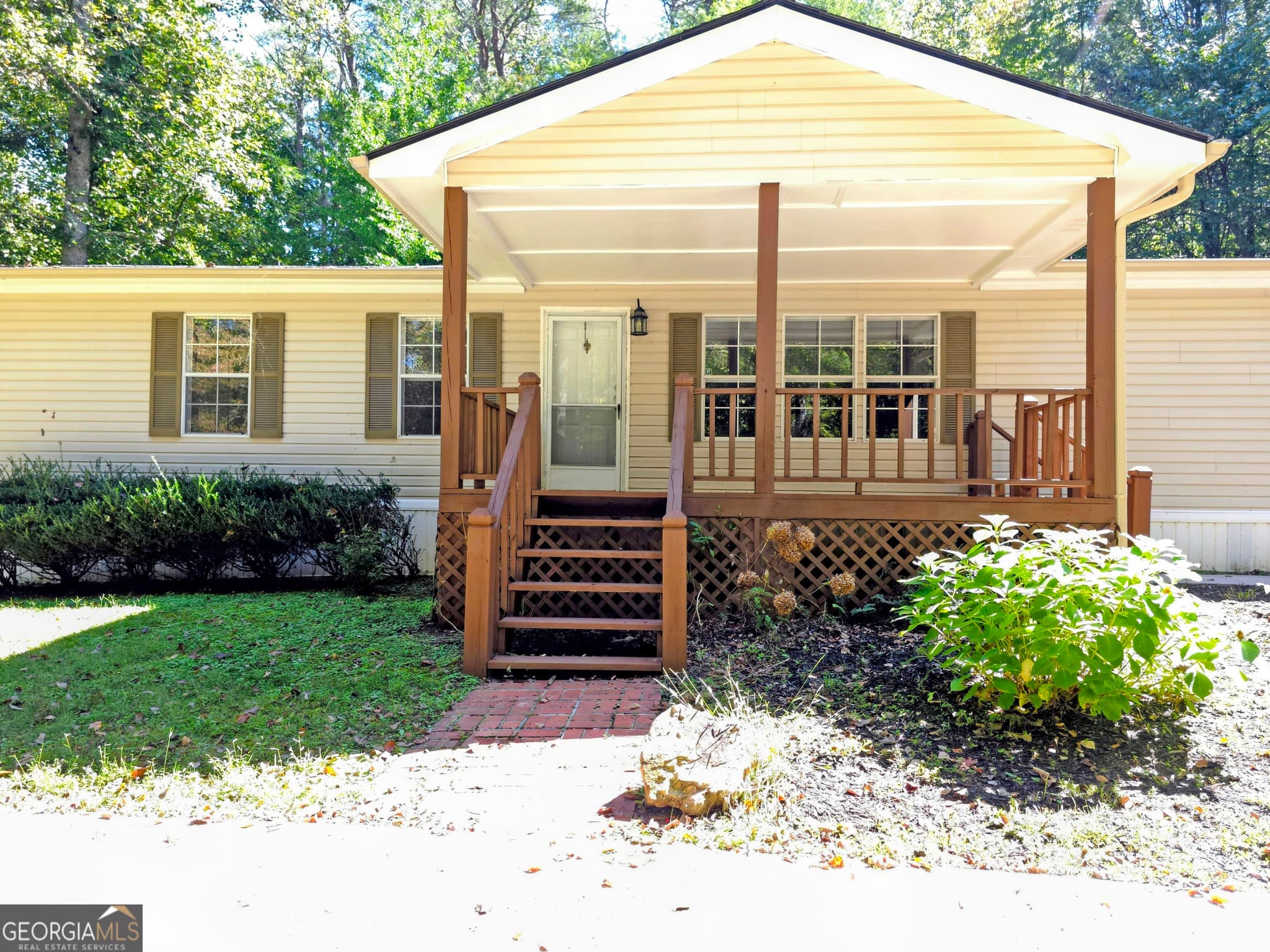 3 bedroom, 2 bathroom, 1,400 sq ft manufactured home,single family residence for sale at 481 Ash Loop Road, Blue Ridge, GA 30513