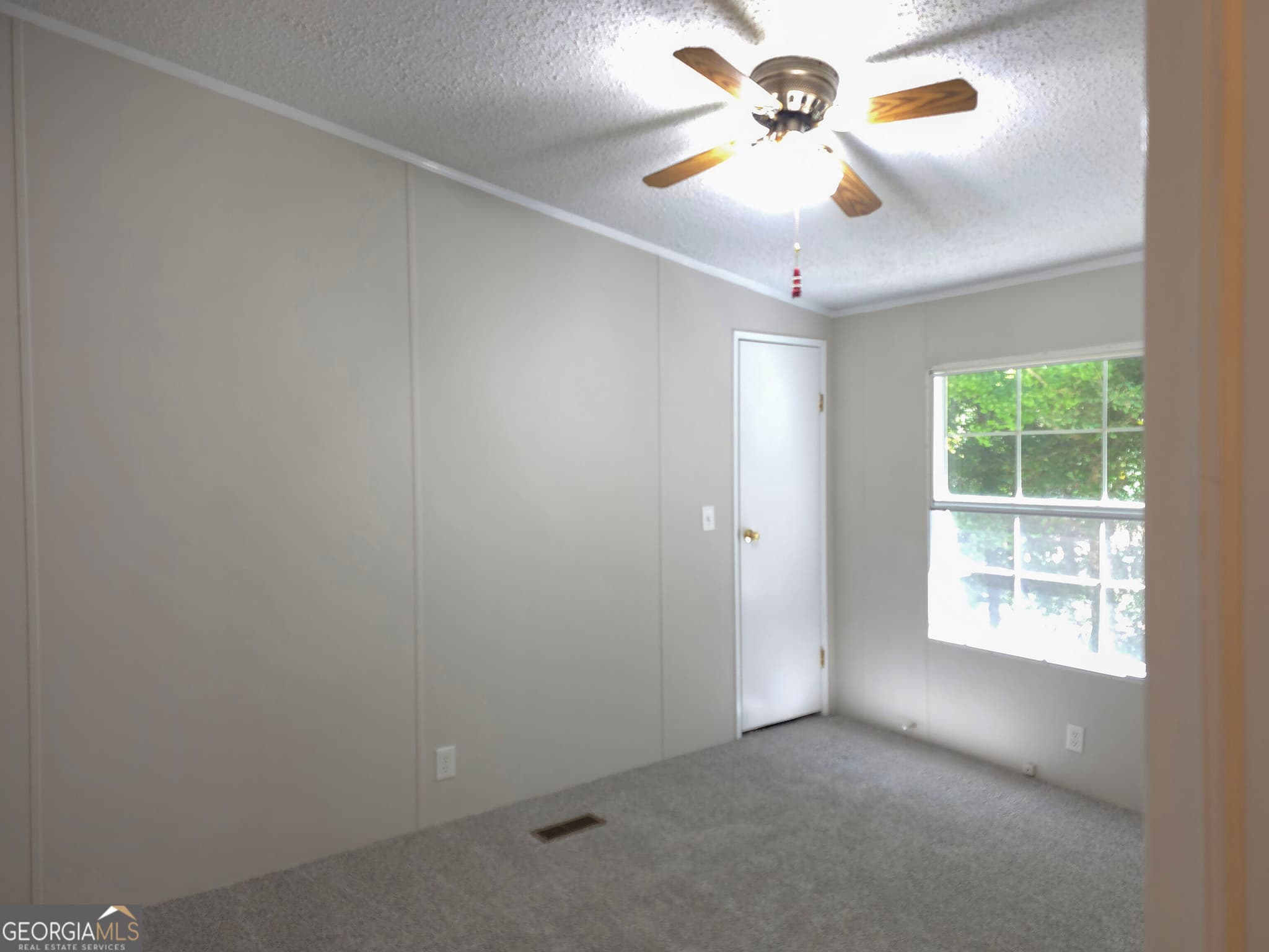 3 bedroom, 2 bathroom, 1,400 sq ft manufactured home,single family residence for sale at 481 Ash Loop Road, Blue Ridge, GA 30513 — photo 8